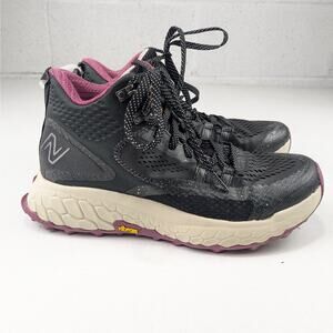 New Balance Black and Purple Sneakers